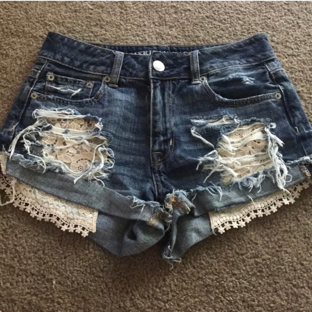 AEO HI RISE DISTRESSED SHORTS SIZE 0